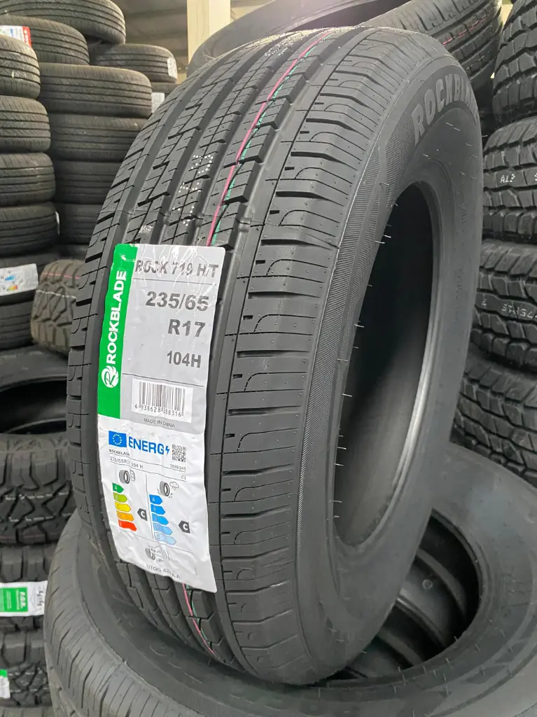 NEUMÁTICO 235:65 R17 ROCKBLADE ROCK 719 H:T 104H - 2.webp