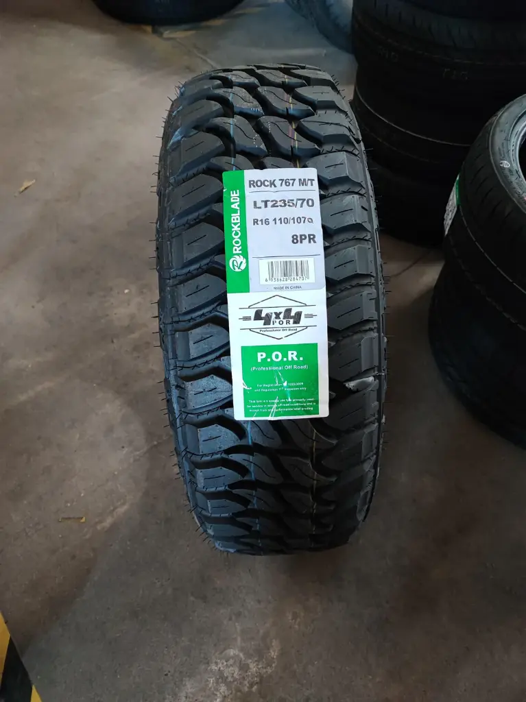 NEUMÁTICO 235:70 R16 ROCKBLADE ROCK 767 M:T 110:107Q 8PR LT - 3.webp